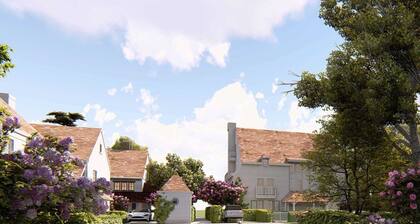 Secluded Mansion in Luik with Hot Tub