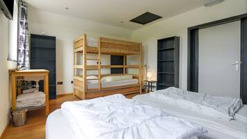 Huis | 7 slaapkamers, individueel gemeubileerd, beddengoed