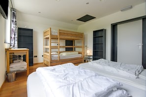 Casa | 7 dormitorios, mobiliario individual, ropa de cama