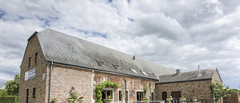 House | Exterior