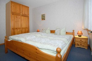 2 bedrooms, iron/ironing board, bed sheets - Ferienwohnung Hofblick - Ferienhof Deichblick im Wangerland (Wangerland)