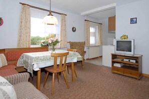 TV - Ferienwohnung Hofblick - Ferienhof Deichblick im Wangerland (Wangerland)