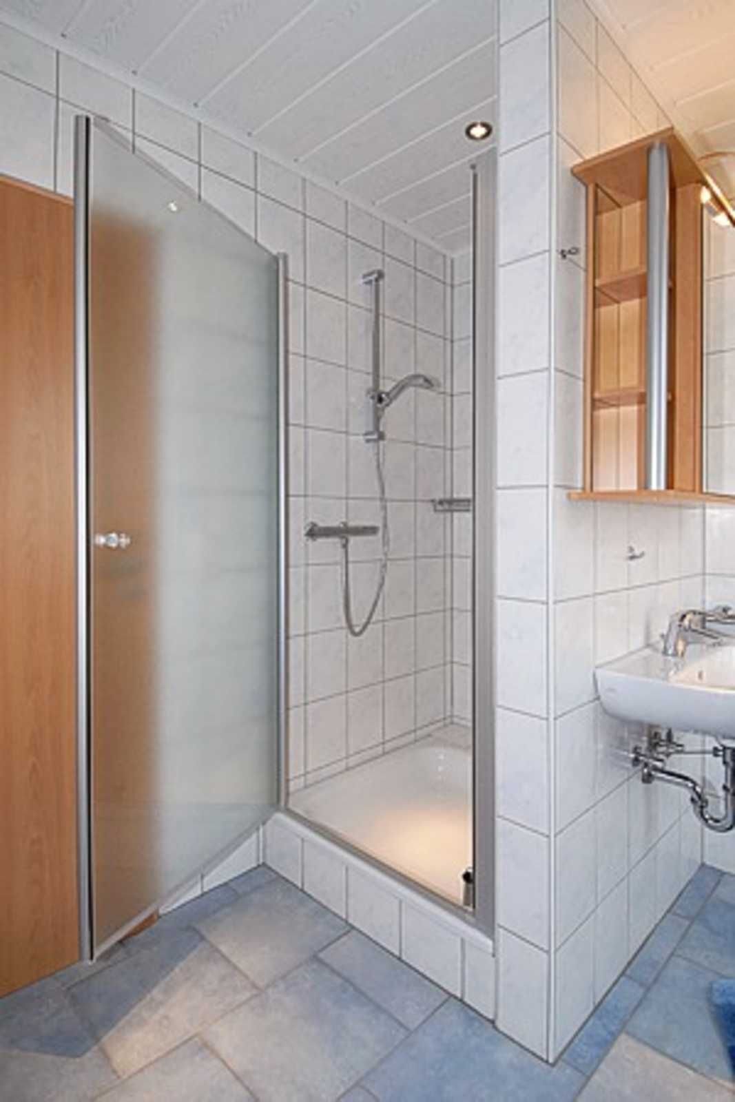 Dusche, Seife, Toilettenpapier