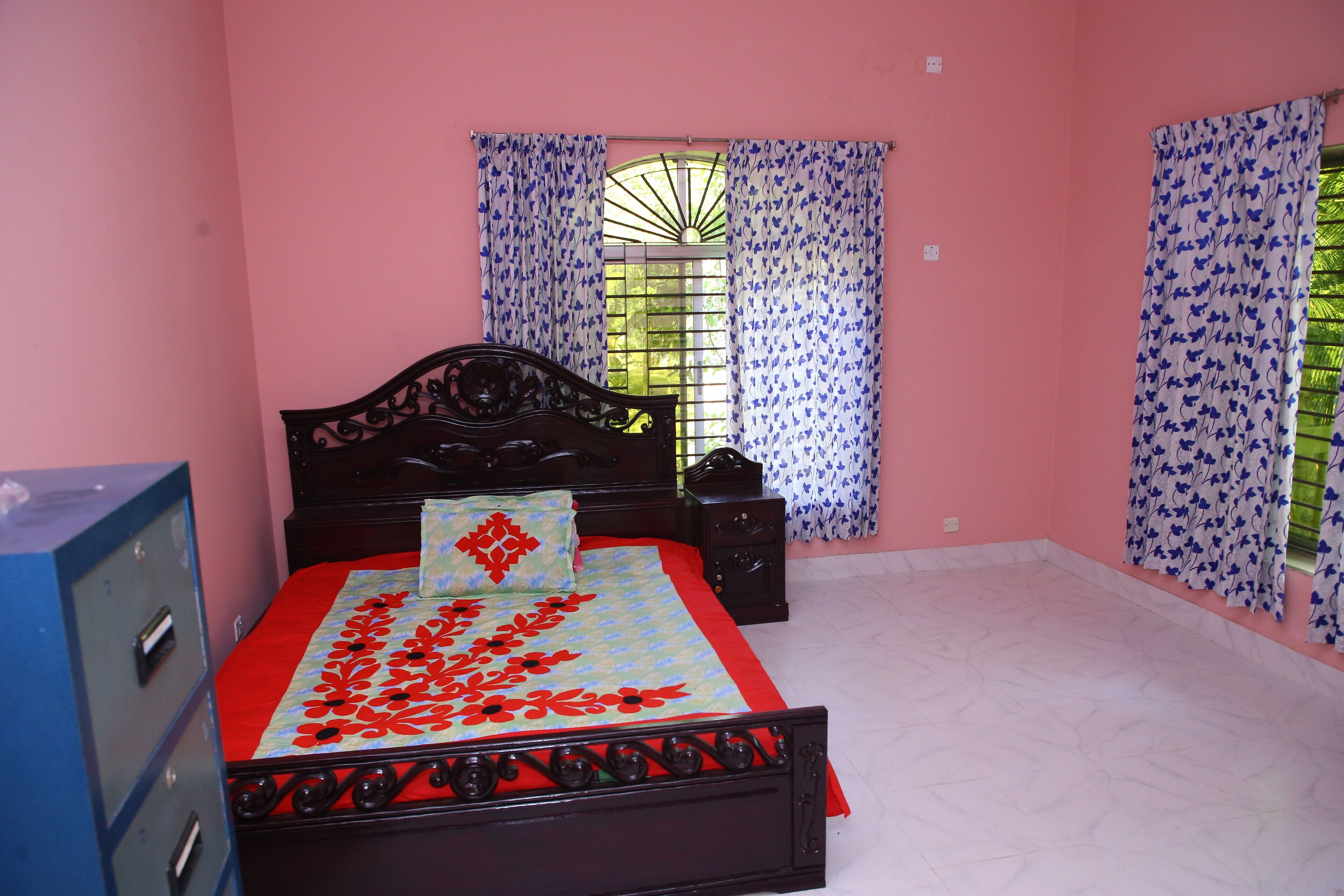 7 Schlafzimmer, Bügeleisen/Bügelbrett, WLAN