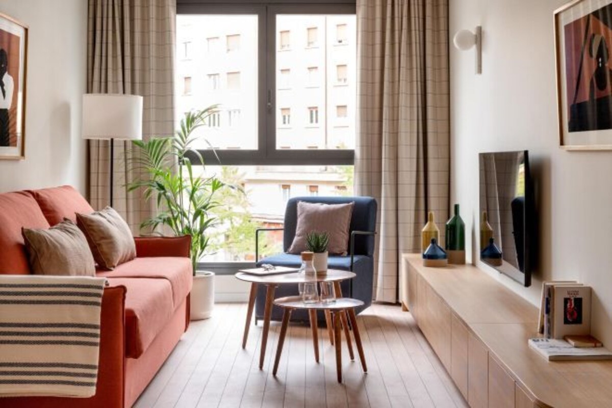 One-Bedroom Apartment