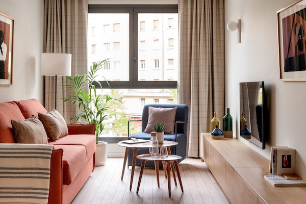 Departamento, 1 habitación | Sala de estar | Televisión de 40 pulgadas con canales digitales