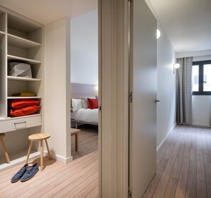 Apartment, 2 Bedrooms | Desk, laptop workspace, soundproofing, free cots/infant beds - Aparthotel Libere Vitoria (Vitoria-Gasteiz)