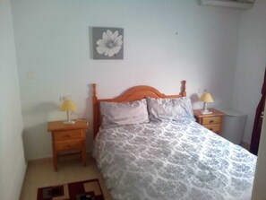 2 dormitorios, tabla de planchar con plancha, wifi y ropa de cama