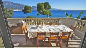 Outdoor dining - Villa Monaco - 10 min from the centre of Monaco (Roquebrune Cap Martin)