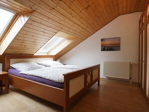 2 chambres, lit parapluie