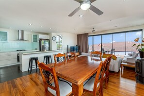 تناول الطعام