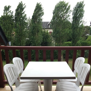 Buiten dineren