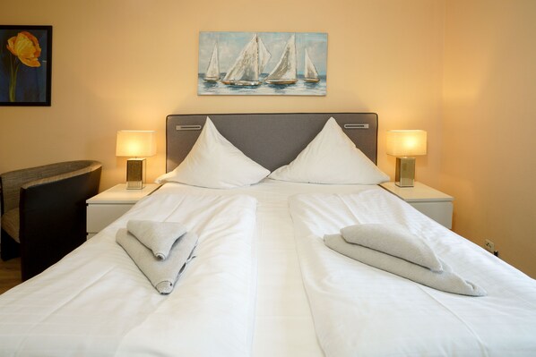 1 bedroom, WiFi, bed sheets