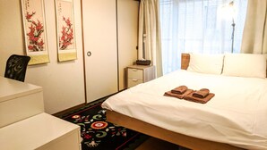 1 bedroom, desk, iron/ironing board, free WiFi - LICENSED Comfortable Residence in Shimokitazawa (Tokyo)
