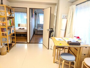 Apartment (Comfortable Residence inShimokitazawa) | Essbereich im Zimmer
