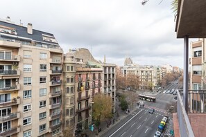 Property grounds - Cute 3 bedroom flat with a nice terrace very near Sagrada Familia (Barcelona)