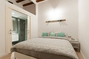 3 Schlafzimmer, Schreibtisch, Bügeleisen/Bügelbrett, kostenloses WLAN