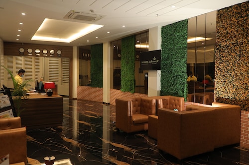 Sky suites by Monarch