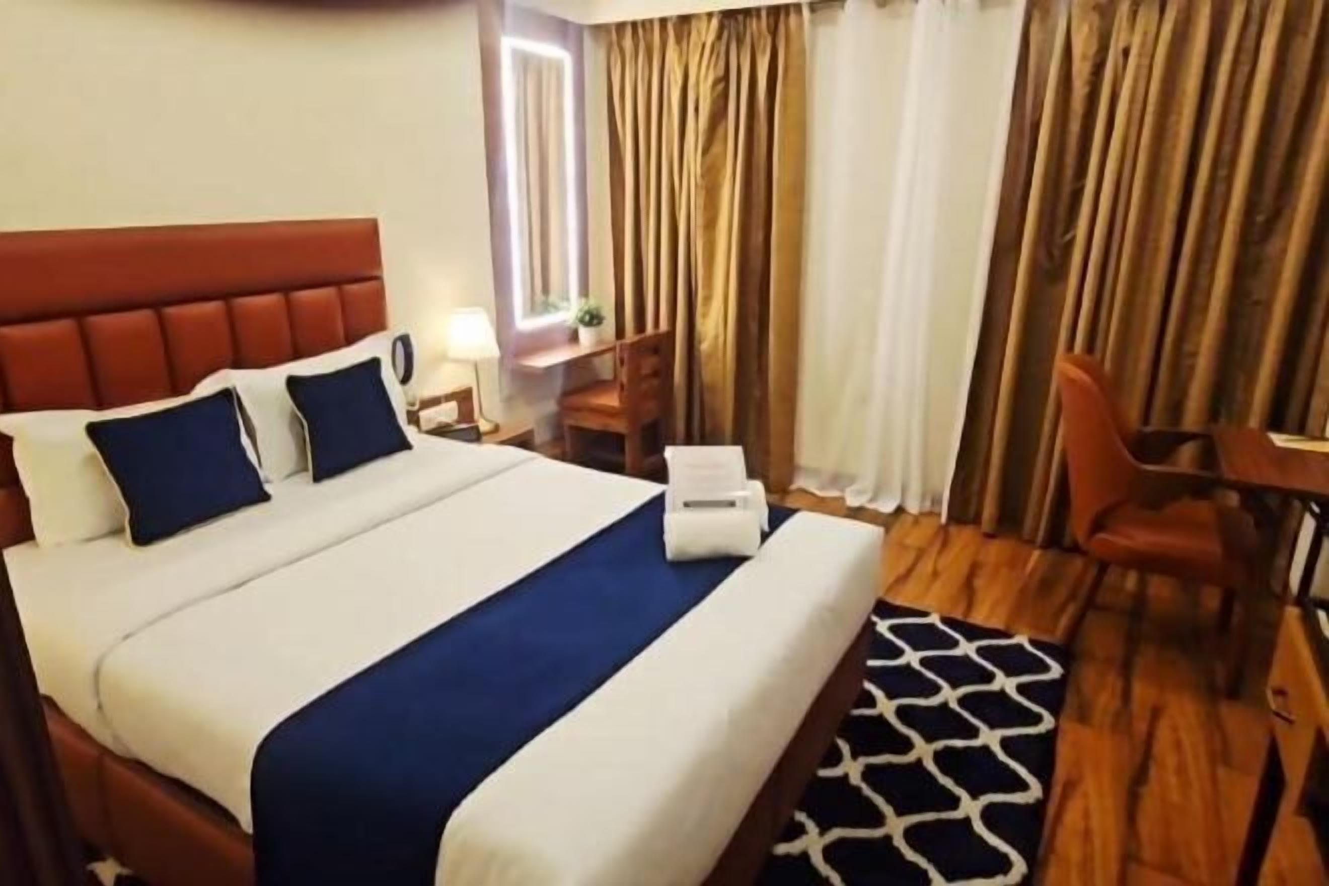 Edredons de pluma, Wi-Fi de cortesia, roupa de cama