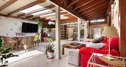 Rural “Casa del Valle” Close to Natural Park with Pool, Terrace, Garden & Wi-Fi