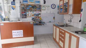 Double Room | Shared kitchen | Shared fridge, microwave