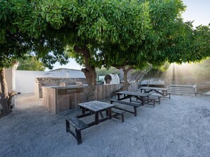 BBQ/picnic area