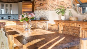 Deluxe huis, 4 slaapkamers | Dineren op de kamer