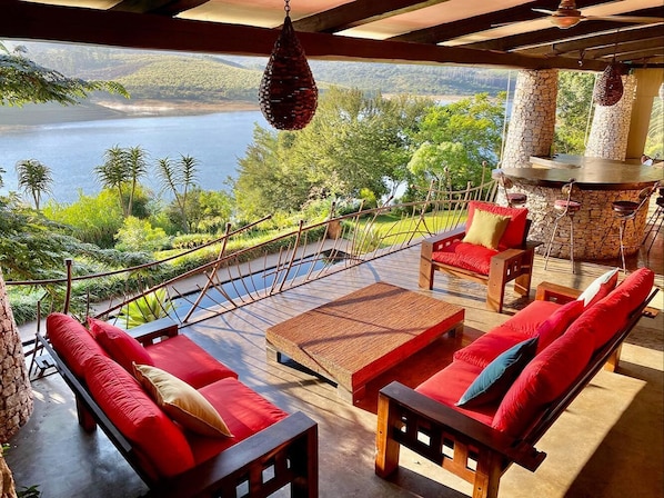 Terrace/patio - Tinkers Lakeside Lodge (Mbombela)