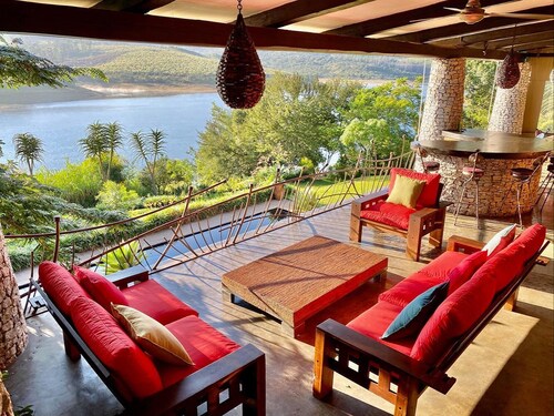 Tinkers Lakeside Lodge