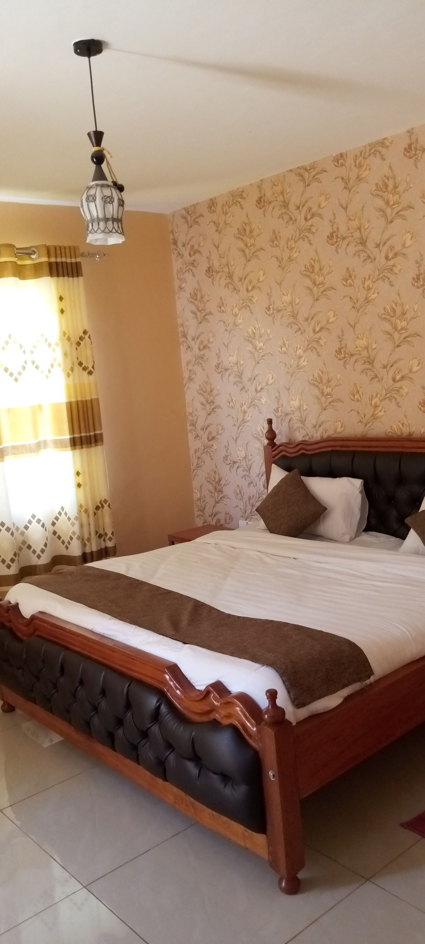 6 bedrooms, free WiFi