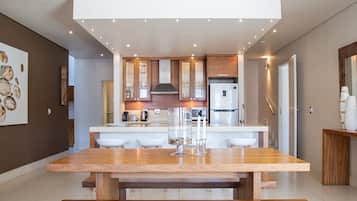 Departamento estándar, 2 habitaciones | Servicio a la habitación