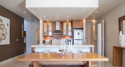 Marine Square Luxury Suites