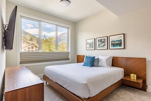 3 عدّة غرف نوم ومكواة/لوح كي وسرير سفر وواي فاي مجانًا