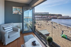 Property grounds - Host & Stay | No 3 Sandside (Whitby)