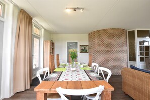 House | Dining - Holiday Home Near Bruges and Cadzand (Eede)