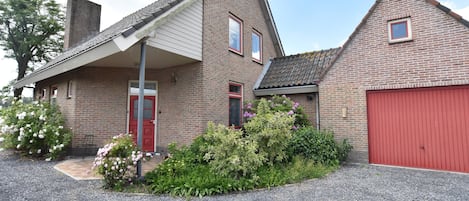 House | Exterior