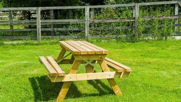 Tempat makan outdoor