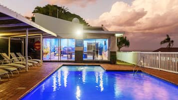 Udendørs pool, liggestole