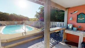 Terrace/patio - Solstice by the Sea *PoolHot tub*Theatre*SAUNA*Volleyball*Air hockey*4x4 (Corolla)