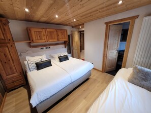3 habitaciones, internet y ropa de cama