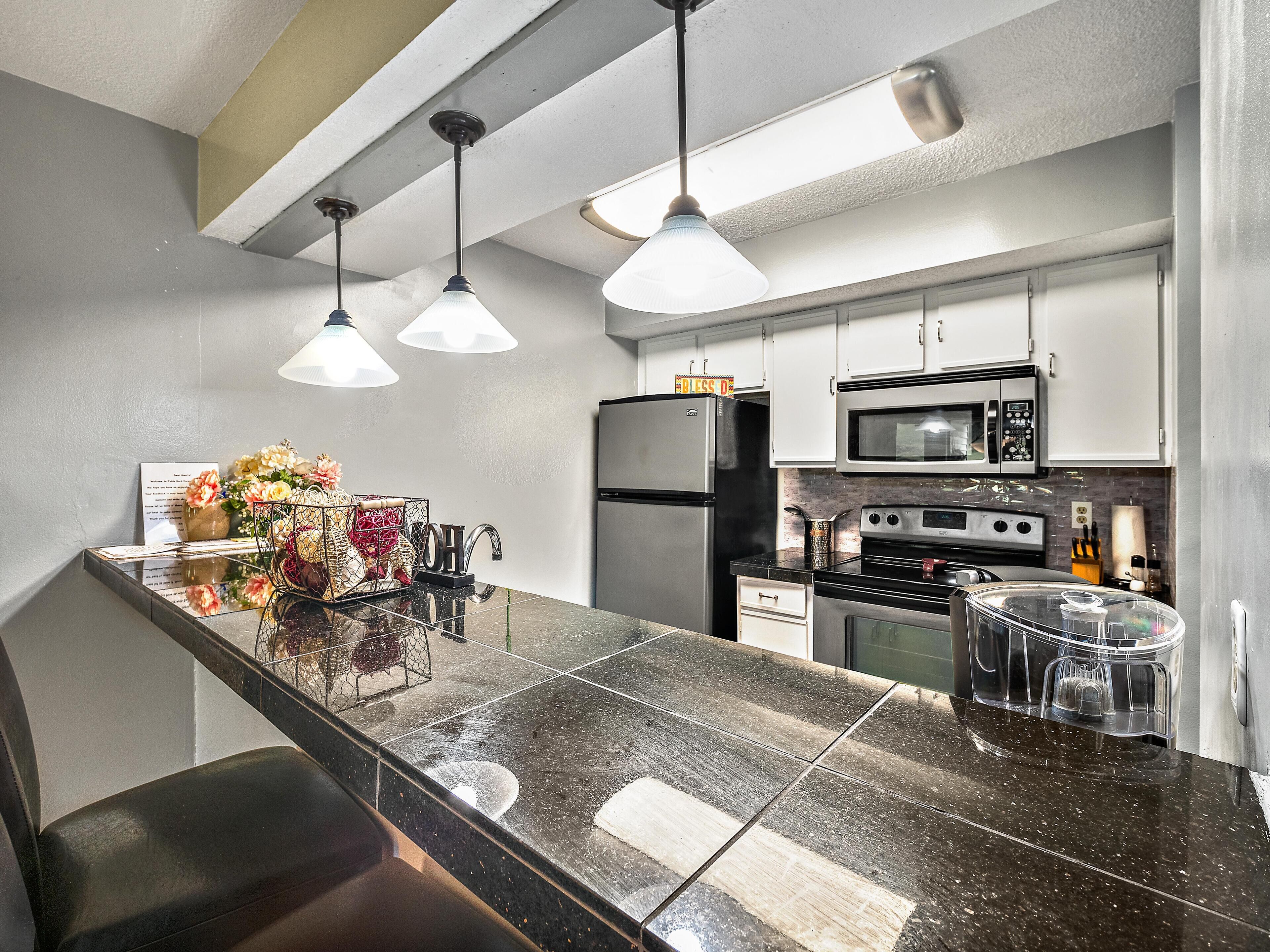 House, 2 Bedrooms, Private Pool | Private kitchen