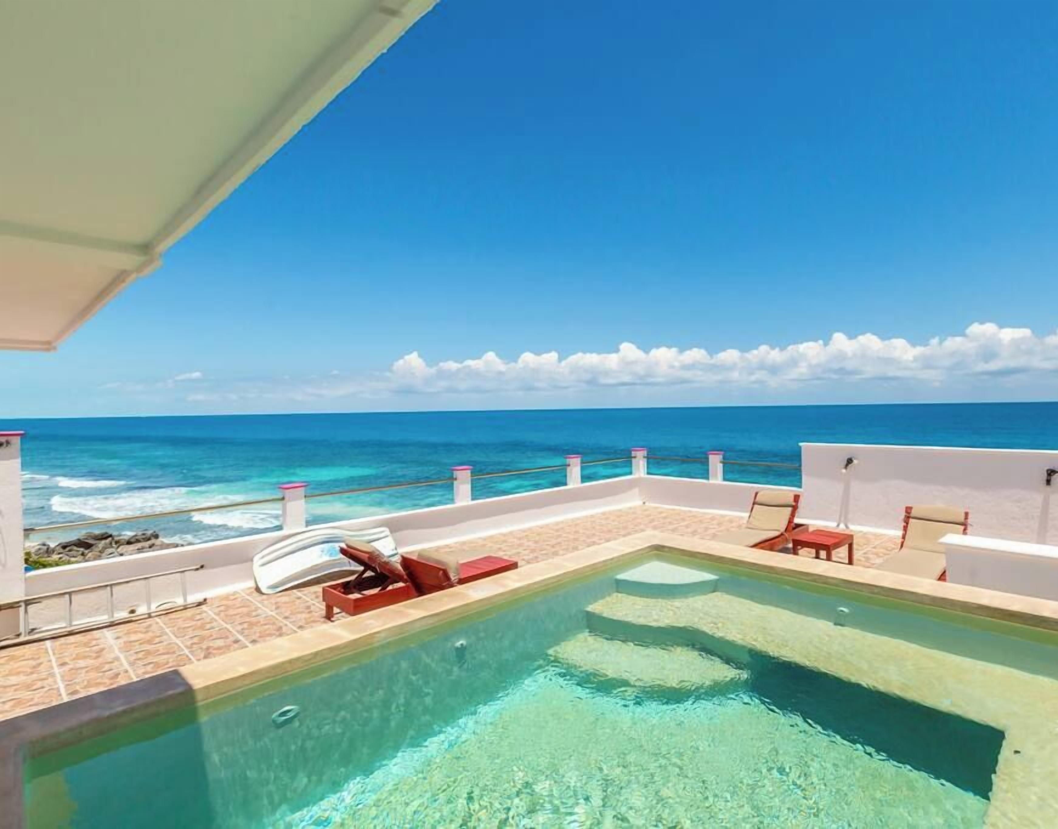 Outdoor pool, a rooftop pool