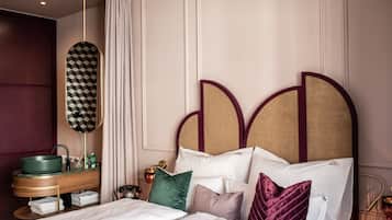 Quarto casal (Josefine Historique) | 1 quarto, edredons de pluma, cofres nos quartos