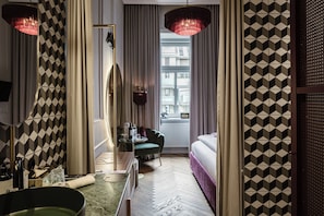 Standard Single Room (Petite Josefine) | Down comforters, in-room safe, iron/ironing board (on request) - Eurostars Josefine (Vienna)