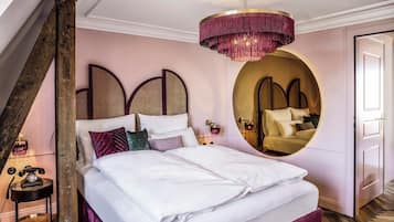 Down duvets, in-room safe, iron/ironing board, free WiFi