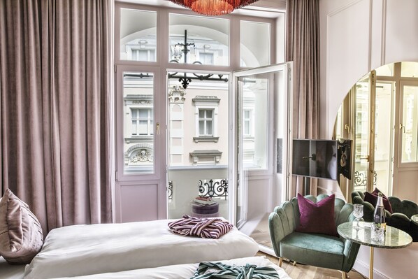 Josefine Historique - Double Room with Balcony or Art Deco Stained Glass Windows | View from room - Eurostars Josefine (Vienna)