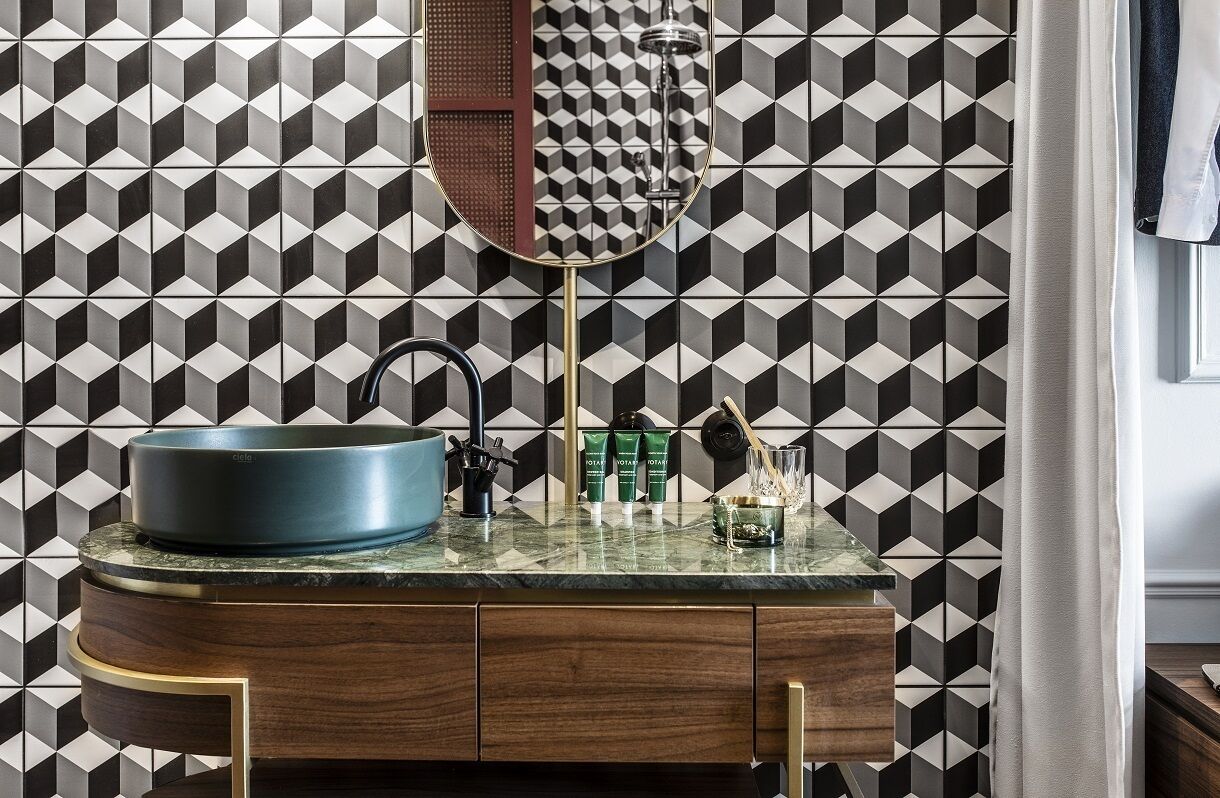 rainfall showerhead, hair dryer, bathrobes, towels