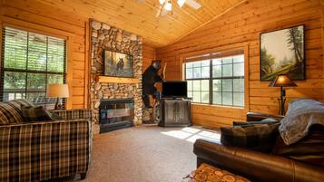 Smart-TV, peis og DVD-spiller