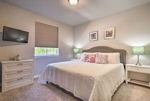 3 bedrooms, iron/ironing board, travel cot, free WiFi