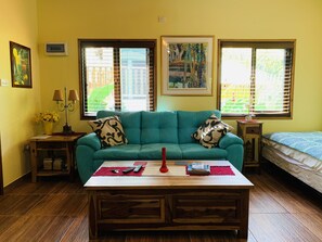 Standard Studio Suite | Living area - OSoleil Guesthouse (La Digue)